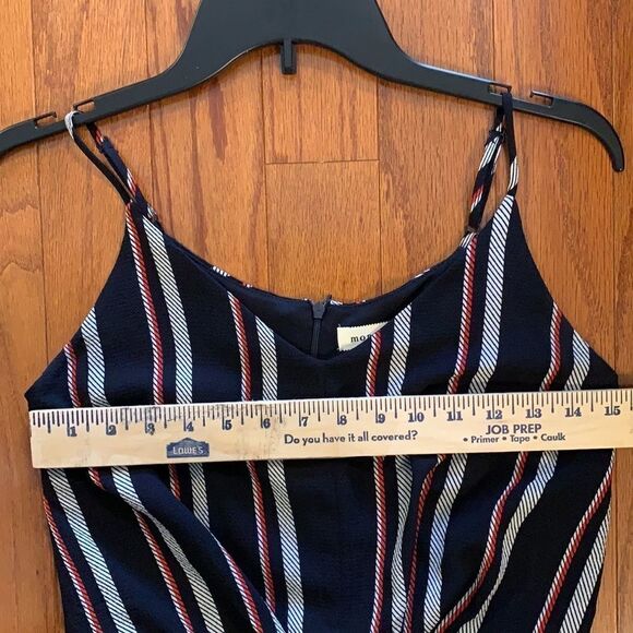 NWOT Jumpsuit Size Small - Picture 10 of 13